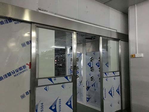 自動(dòng)感應(yīng)平移門貨淋室 自動(dòng)感應(yīng)平移門貨淋室