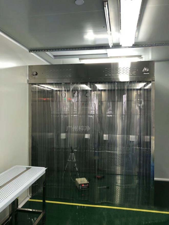 稱量罩也稱為負(fù)壓稱量罩或者稱量室 稱量罩也稱為負(fù)壓稱量罩或者稱量室